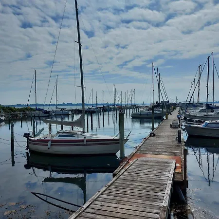 Botel Boie - Stern Hausboot